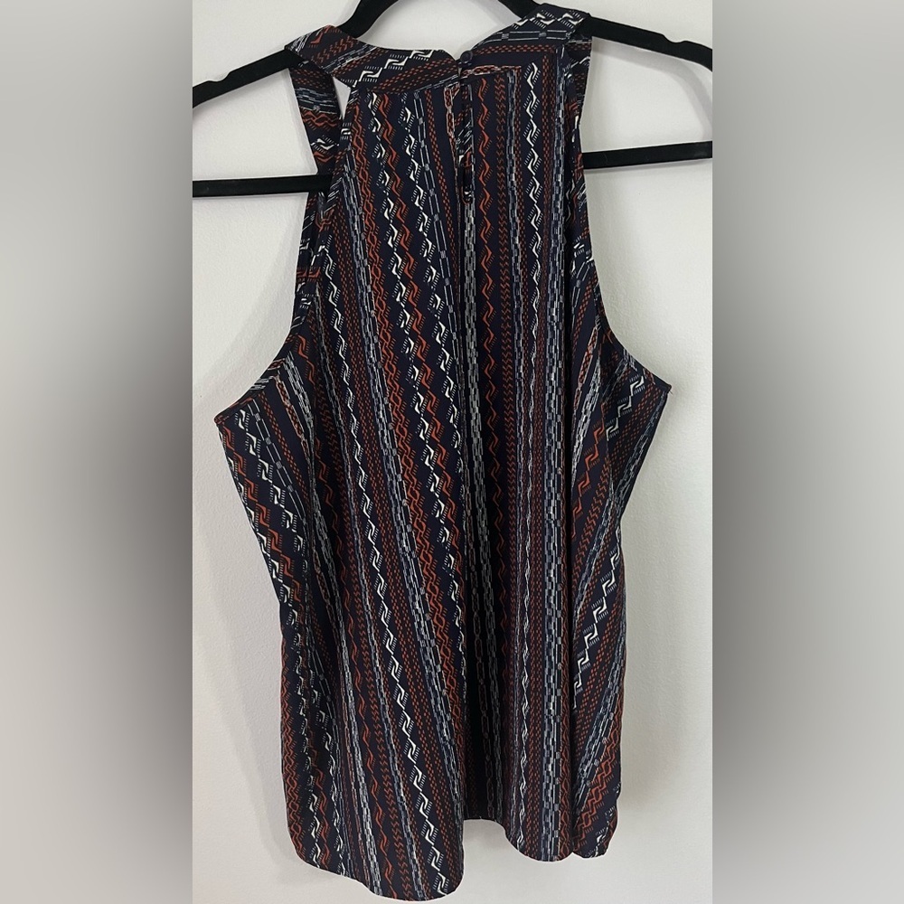 Monteau Aztec stripped women’s XL sleeveless navy/red top w/ peek hole back - Picture 5 of 8